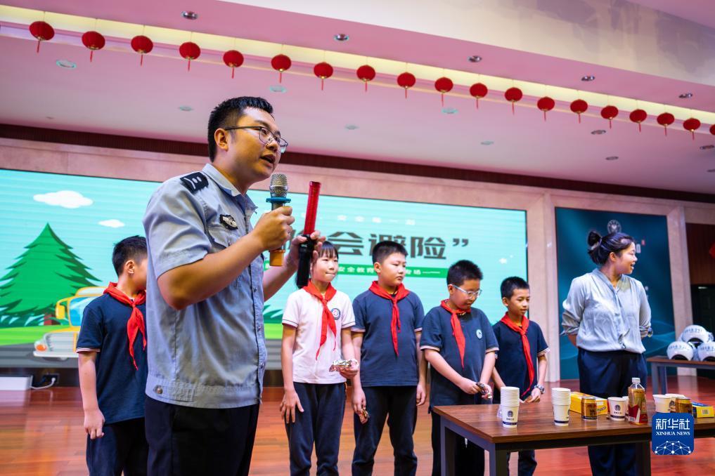 850九线拉王怎么得箱子